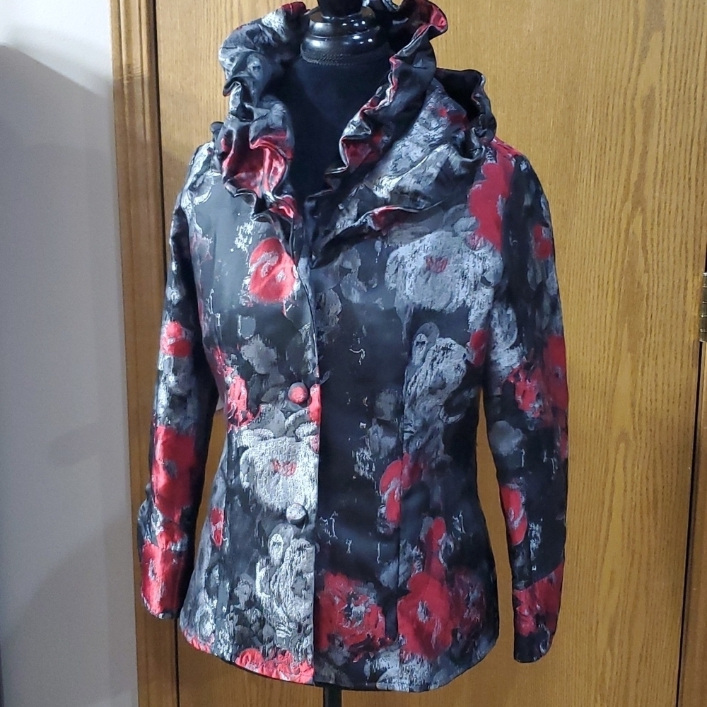 Puli abstract roses satin like red black grey wire formed collar unique blazer